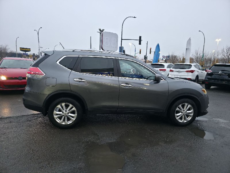 2015 Nissan Rogue **SV**TOIT PANORAMIQUE**CAMERA DE RECUL**SIEGES CHAUFFANTS**MAGS** Image principale