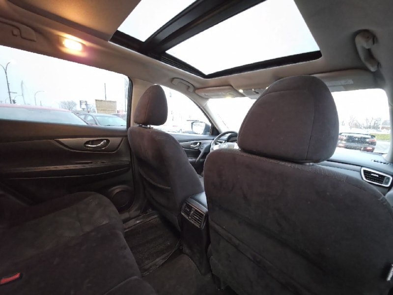 2015 Nissan Rogue **SV**TOIT PANORAMIQUE**CAMERA DE RECUL**SIEGES CHAUFFANTS**MAGS** Image principale