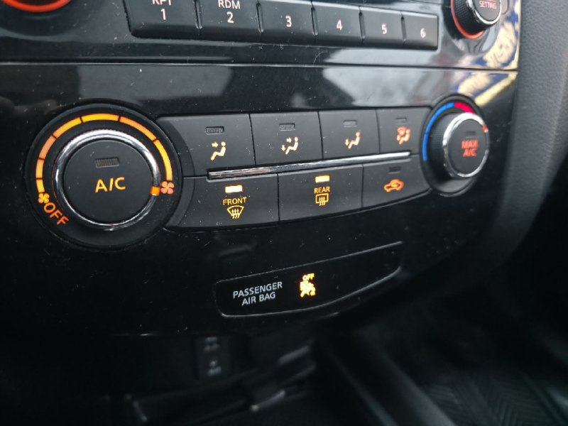 2015 Nissan Rogue **SV**TOIT PANORAMIQUE**CAMERA DE RECUL**SIEGES CHAUFFANTS**MAGS** Image principale