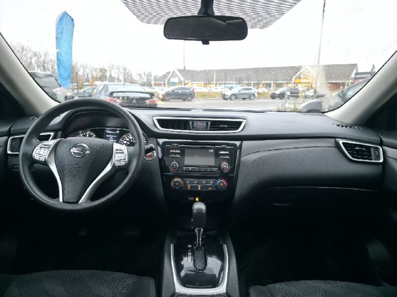 2015 Nissan Rogue **SV**TOIT PANORAMIQUE**CAMERA DE RECUL**SIEGES CHAUFFANTS**MAGS** Image principale