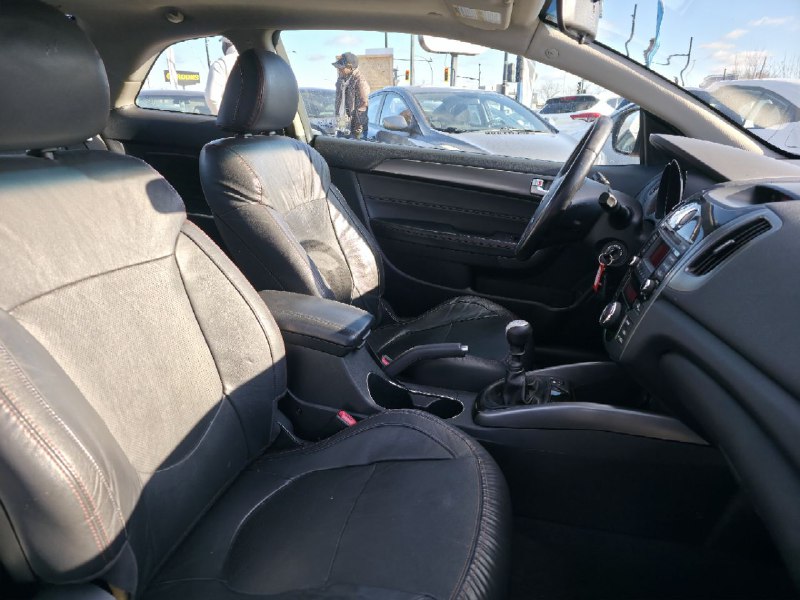 2011 Kia Forte Koup **SX**JAMAIS ACCIDENTEE**CUIR**TOIT OUVRANT**SIEGES CHAUFFANTS**MAGS**EN SPECIAL** Main Image
