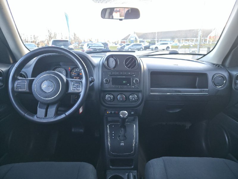 2014 Jeep Patriot **NORTH EDITION**JAMAIS ACCIDENTEE**4X4**SIEGES CHAUFFANTS**MAGS**EN SPECIAL** Image principale