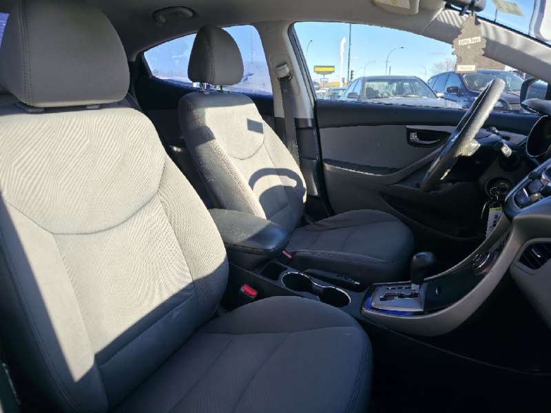 2013 Hyundai Elantra **GL**MAGS**SIEGES CHAUFFANTS**EN SPECIAL** Image principale