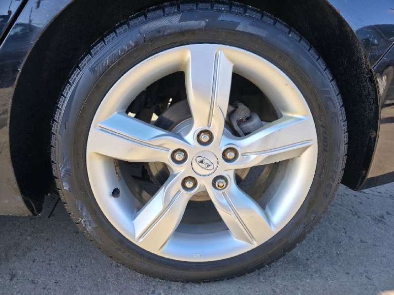 2013 Hyundai Elantra **GL**MAGS**SIEGES CHAUFFANTS**EN SPECIAL** Image principale