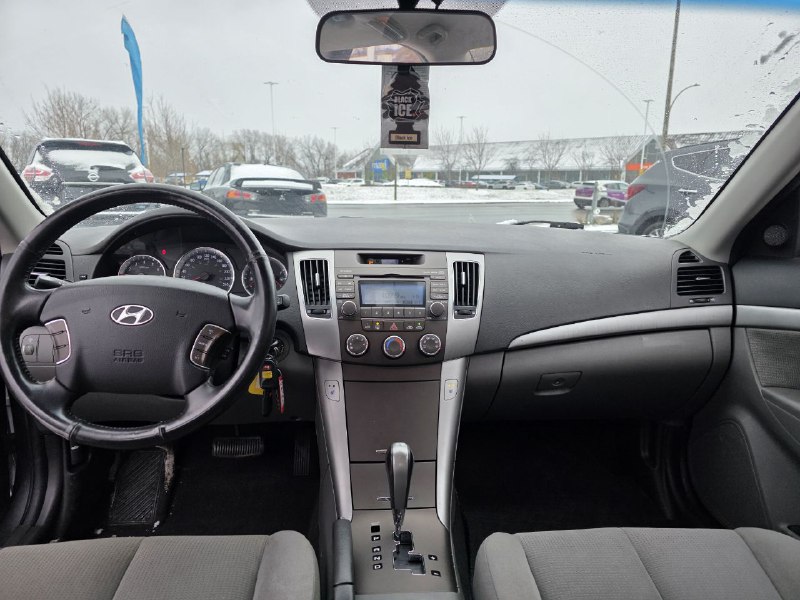 2009 Hyundai Sonata GL**JAMAIS ACCIDENTEE**SIEGES CHAUFFANTS**EN SPECIAL Image principale