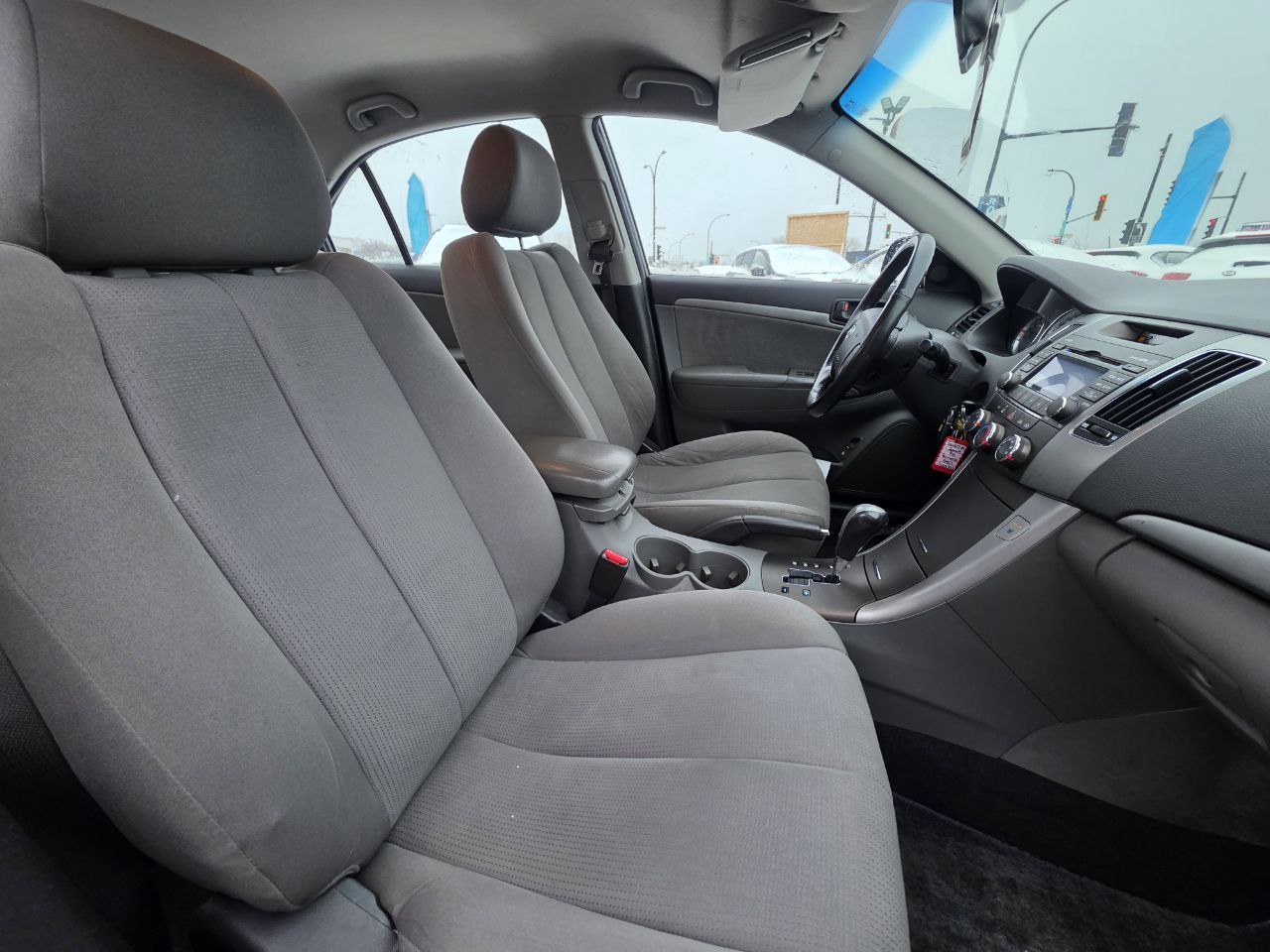 2009 Hyundai Sonata GL**JAMAIS ACCIDENTEE**SIEGES CHAUFFANTS**EN SPECIAL Image principale