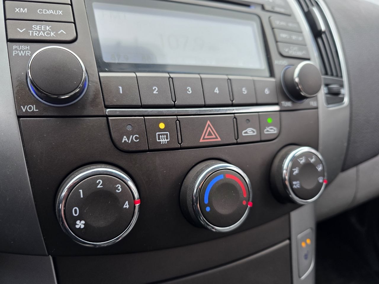 2009 Hyundai Sonata GL**JAMAIS ACCIDENTEE**SIEGES CHAUFFANTS**EN SPECIAL Image principale