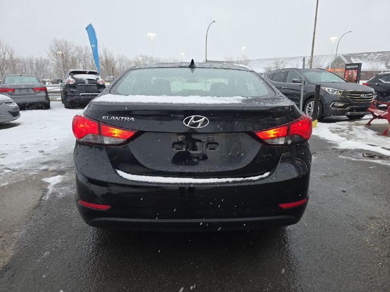 2015 Hyundai Elantra GL**SIEGES CHAUFFANTS** Image principale