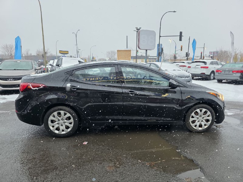 2015 Hyundai Elantra GL**SIEGES CHAUFFANTS** Image principale