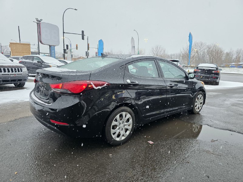 2015 Hyundai Elantra GL**SIEGES CHAUFFANTS** Image principale