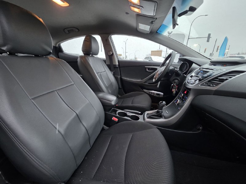 2015 Hyundai Elantra GL**SIEGES CHAUFFANTS** Image principale