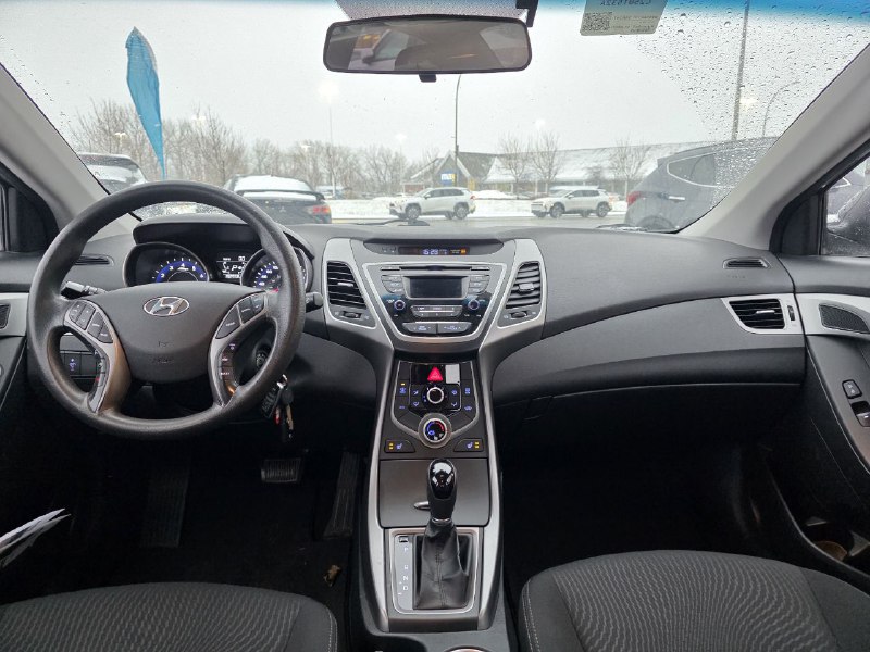 2015 Hyundai Elantra GL**SIEGES CHAUFFANTS** Image principale