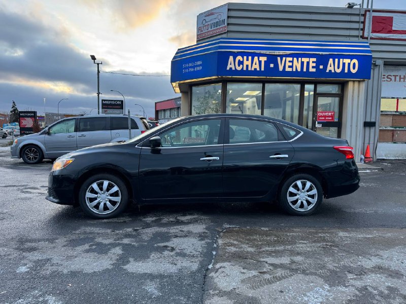 2017 Nissan Sentra S**Jamais accidente** Image principale