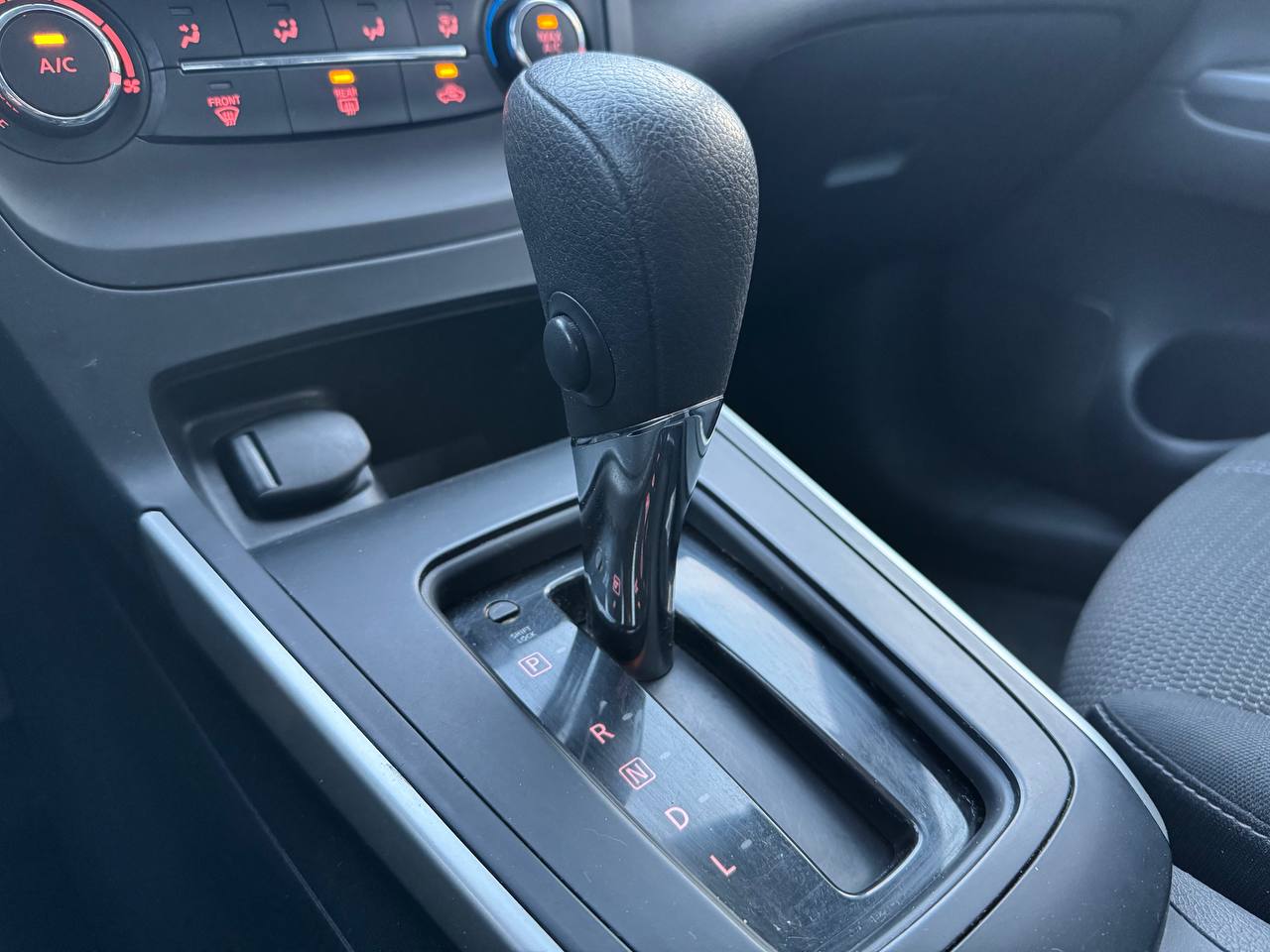 2017 Nissan Sentra S**Jamais accidente** Image principale