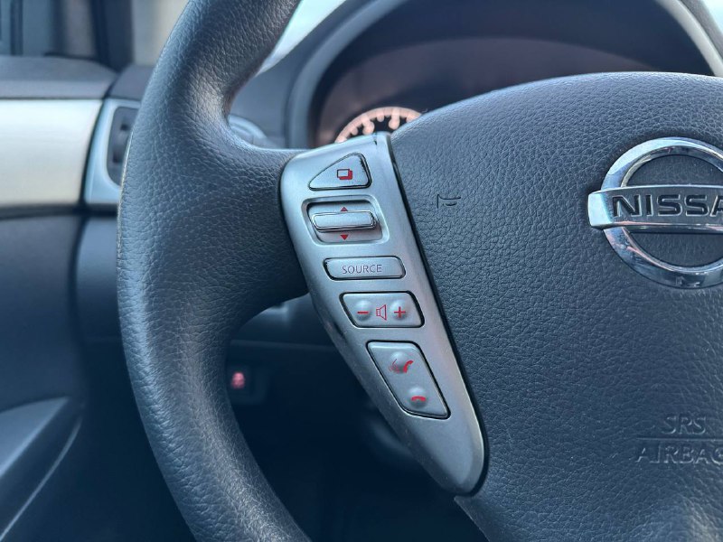 2017 Nissan Sentra S**Jamais accidente** Image principale