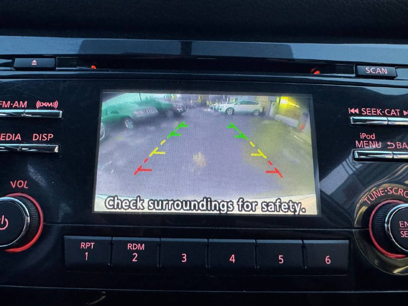 2017 Nissan Rogue SV**Jamais Accidente**CAMERA DE RECULE**SIEGES CHAUFFNATS** Main Image