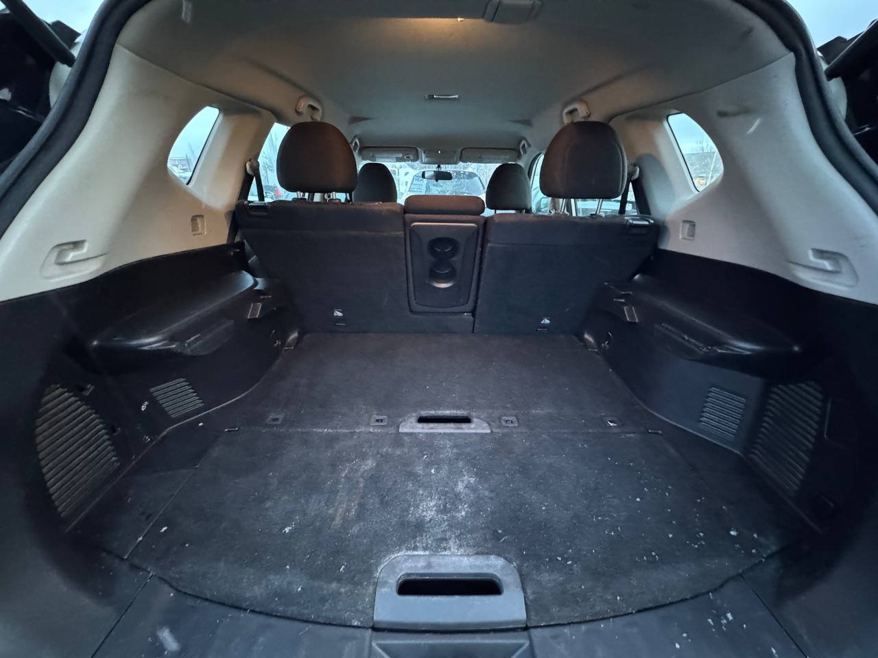 2017 Nissan Rogue SV**Jamais Accidente**CAMERA DE RECULE**SIEGES CHAUFFNATS** Main Image