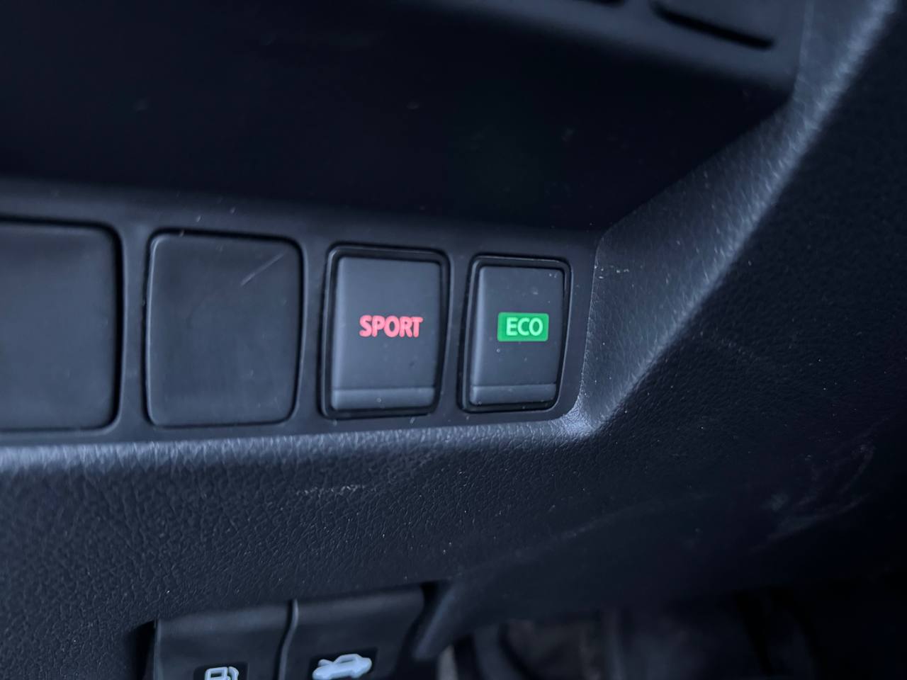 2017 Nissan Rogue SV**Jamais Accidente**CAMERA DE RECULE**SIEGES CHAUFFNATS** Main Image