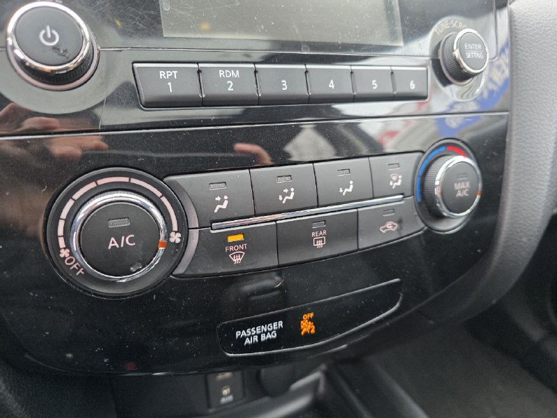 2014 Nissan Rogue SV**AWD**TOIT OUVRANT PANORAMIQUE**CAMERA DE RECULE**SIEGES CHAUFFNATS** Image principale