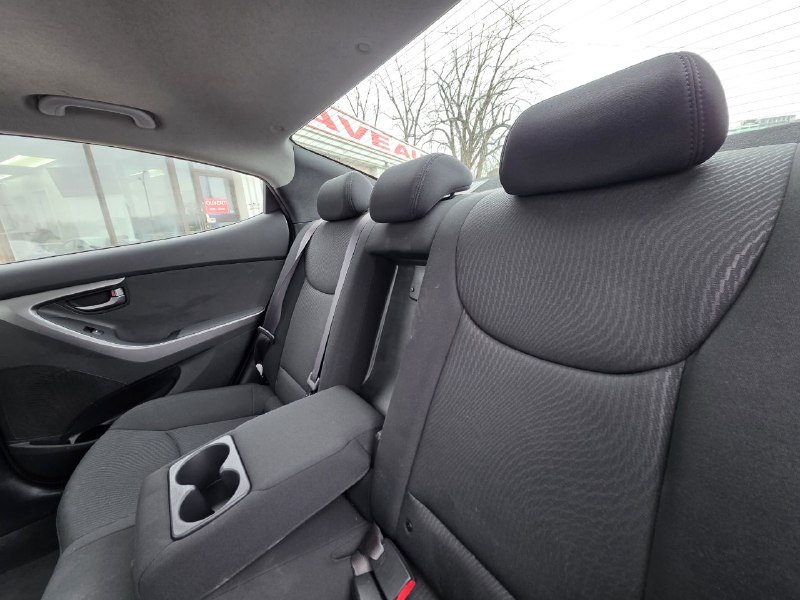 2015 Hyundai Elantra **Sport**GLS**TOIT OUVRANT**SIEGES CHAUFFANTS**MAGS** Main Image