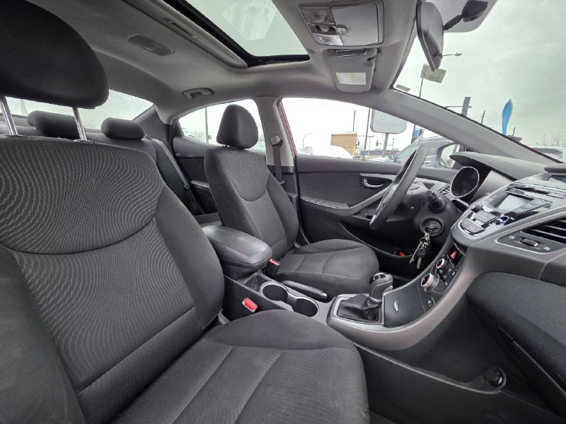 2015 Hyundai Elantra **Sport**GLS**TOIT OUVRANT**SIEGES CHAUFFANTS**MAGS** Main Image