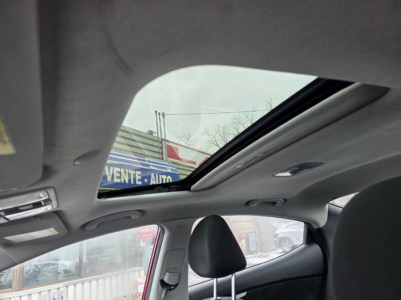 2015 Hyundai Elantra **Sport**GLS**TOIT OUVRANT**SIEGES CHAUFFANTS**MAGS** Main Image