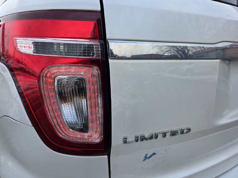 2014 Ford Explorer **LIMITEE**JAMAIS ACCIDENTEE**NAVI**7 PASSAGERS**CUIR**TOIT PANO**CAMERA DE RECUL**MAGS**TOUTE EQUIPEE** Image principale