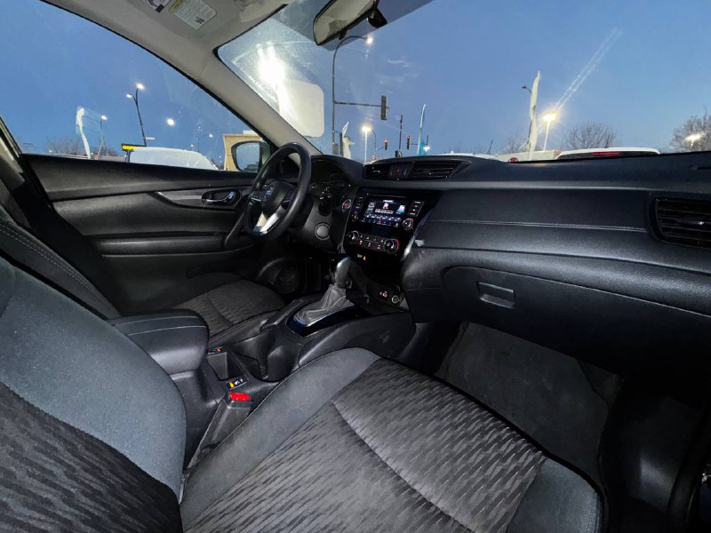 2018 Nissan Rogue **SV**AWD**CAMERA DE RECUL**MAGS**SIEGES CHAUFFANTS** Main Image