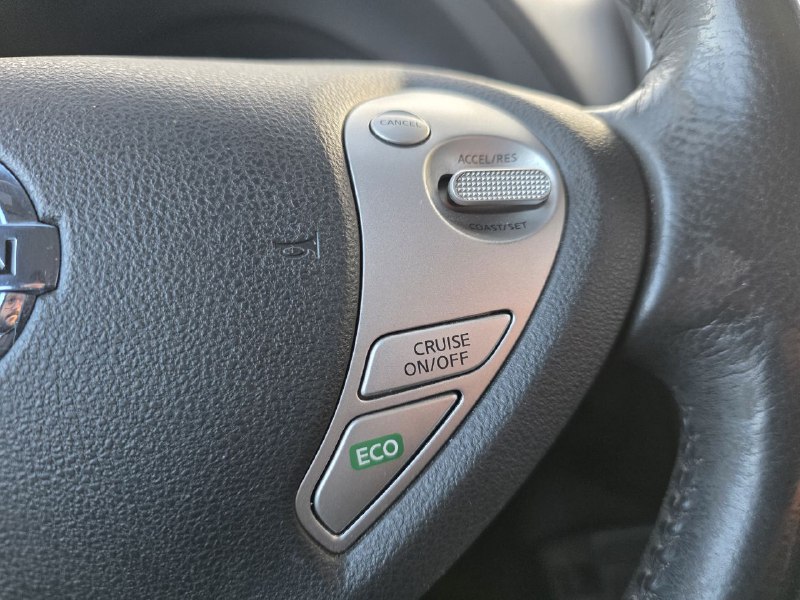 2015 Nissan LEAF SV**JAMAIS ACCIDENTEE**CAMERA DE RECUL**SIEGES CHAUFFANTS** Image principale