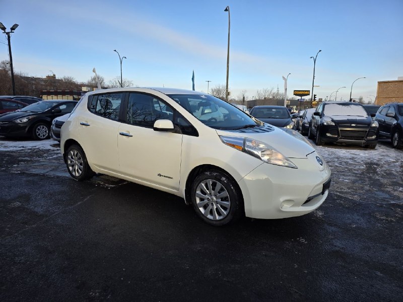 2015 Nissan LEAF SV**JAMAIS ACCIDENTEE**CAMERA DE RECUL**SIEGES CHAUFFANTS** Image principale
