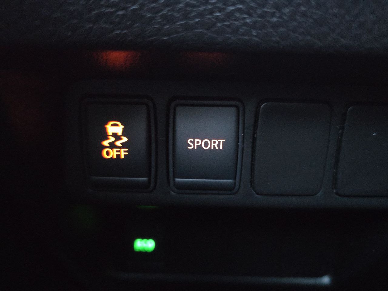 2015 Nissan Rogue S**CAMERA DE RECUL**EN SPECIAL** Main Image