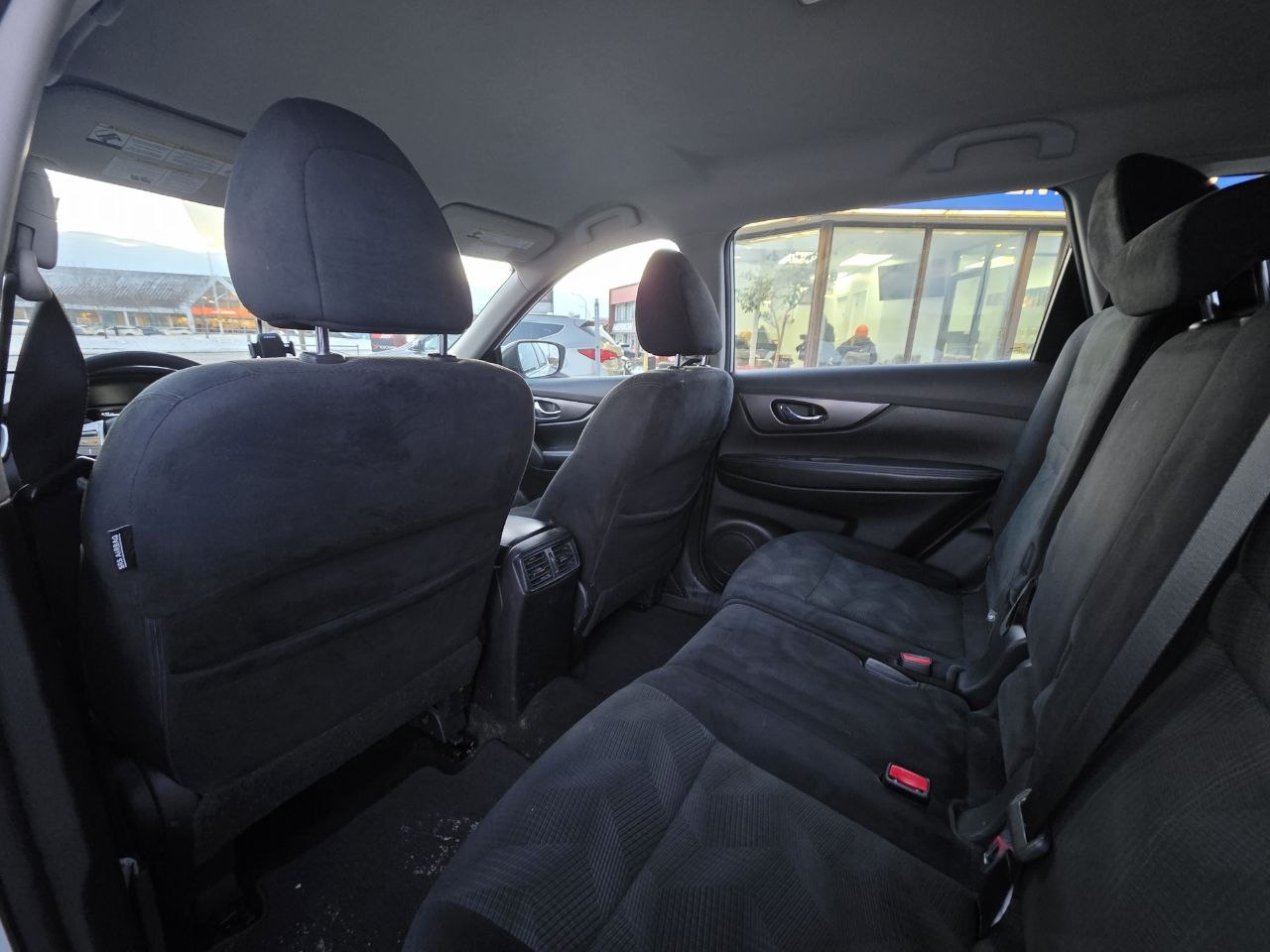 2015 Nissan Rogue S**CAMERA DE RECUL**EN SPECIAL** Main Image