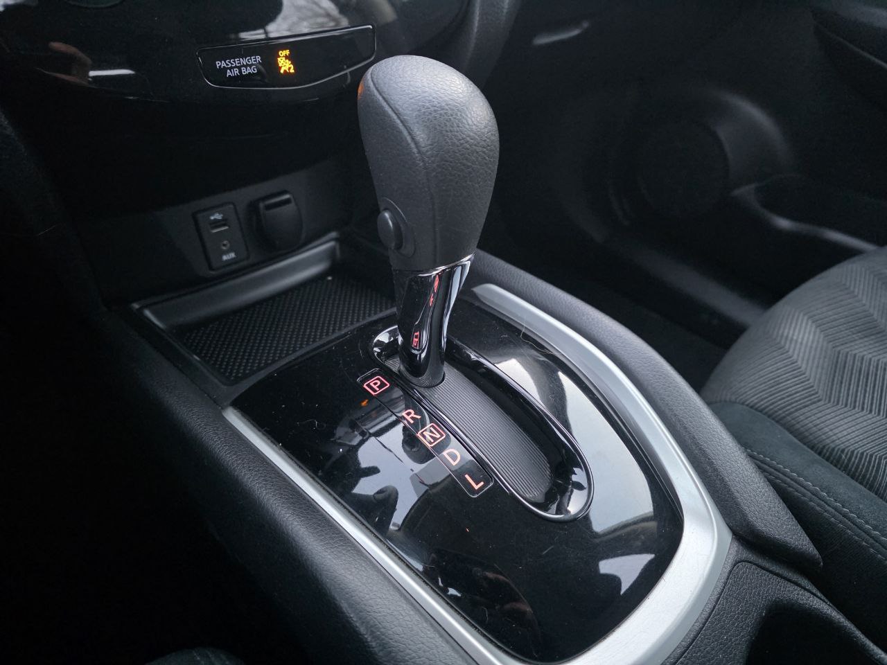 2015 Nissan Rogue S**CAMERA DE RECUL**EN SPECIAL** Main Image