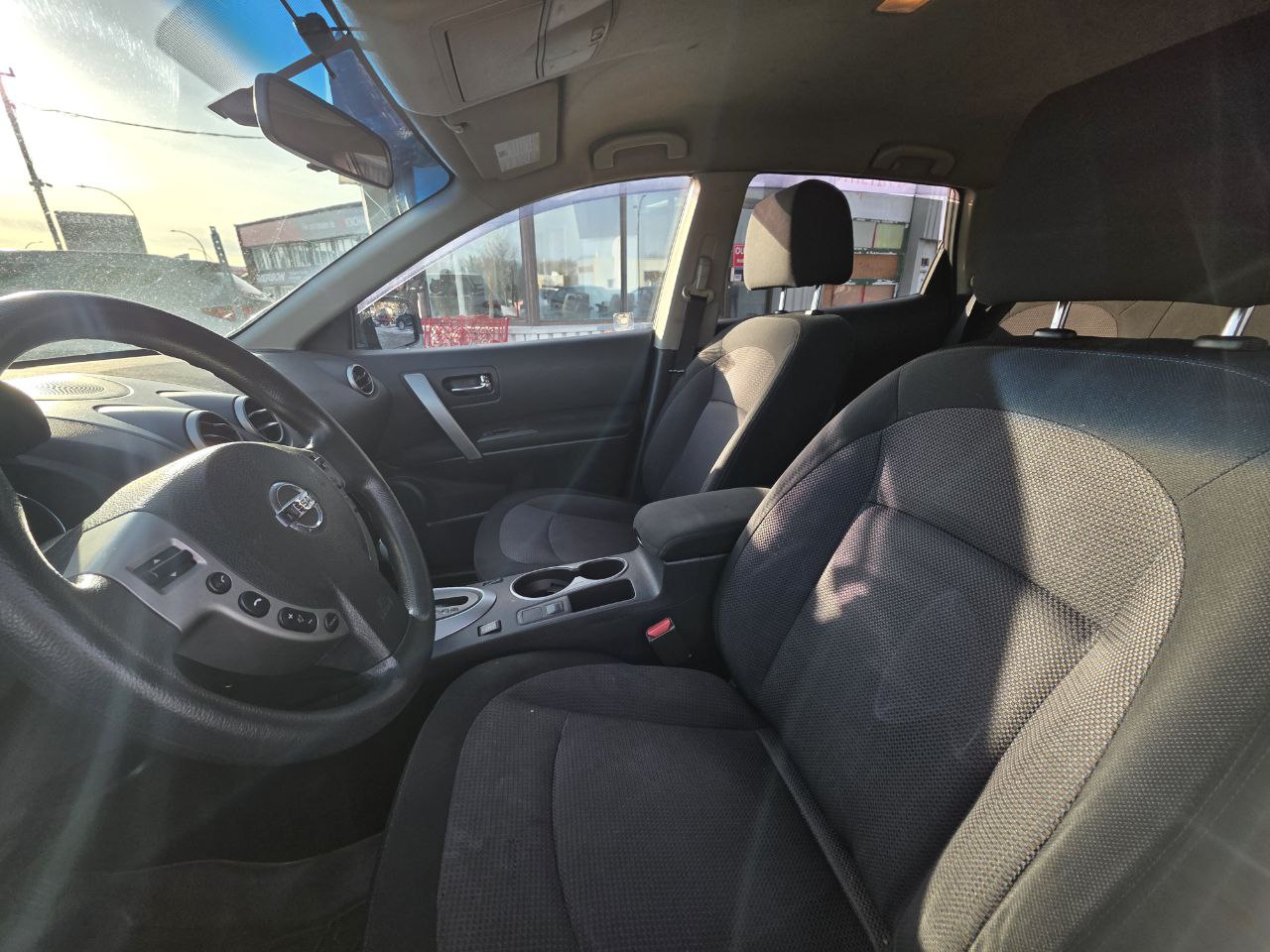 2012 Nissan Rogue **SV**CAMERA DE RECUL**SIEGES CHAUFFANTS**MAGS**EN SPECIAL** Main Image