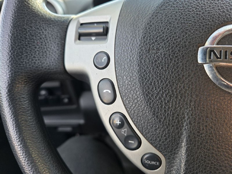 2012 Nissan Rogue **SV**CAMERA DE RECUL**SIEGES CHAUFFANTS**MAGS**EN SPECIAL** Main Image