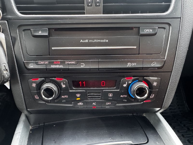 2012 Audi Q5 Premium Plus**S_Line**AWD**TOIT PANORAMIQUE**CUIR**MAGS**SIEGES CHAUFFNATS** Image principale