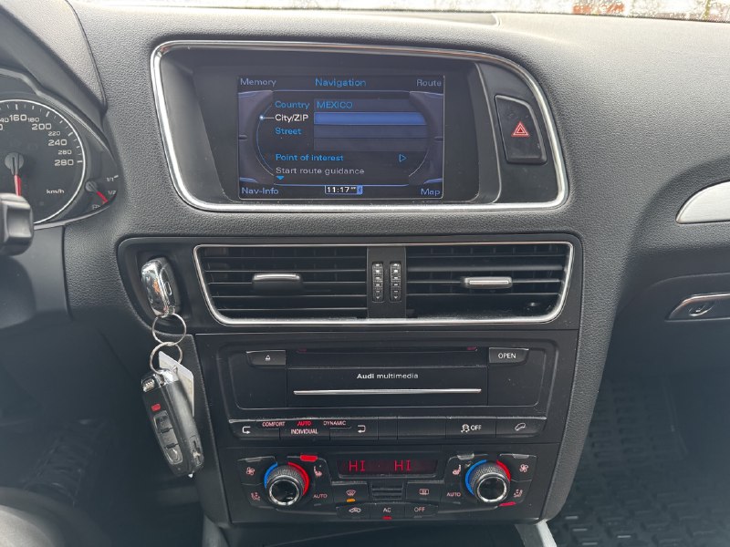 2012 Audi Q5 Premium Plus**S_Line**AWD**TOIT PANORAMIQUE**CUIR**MAGS**SIEGES CHAUFFNATS** Image principale