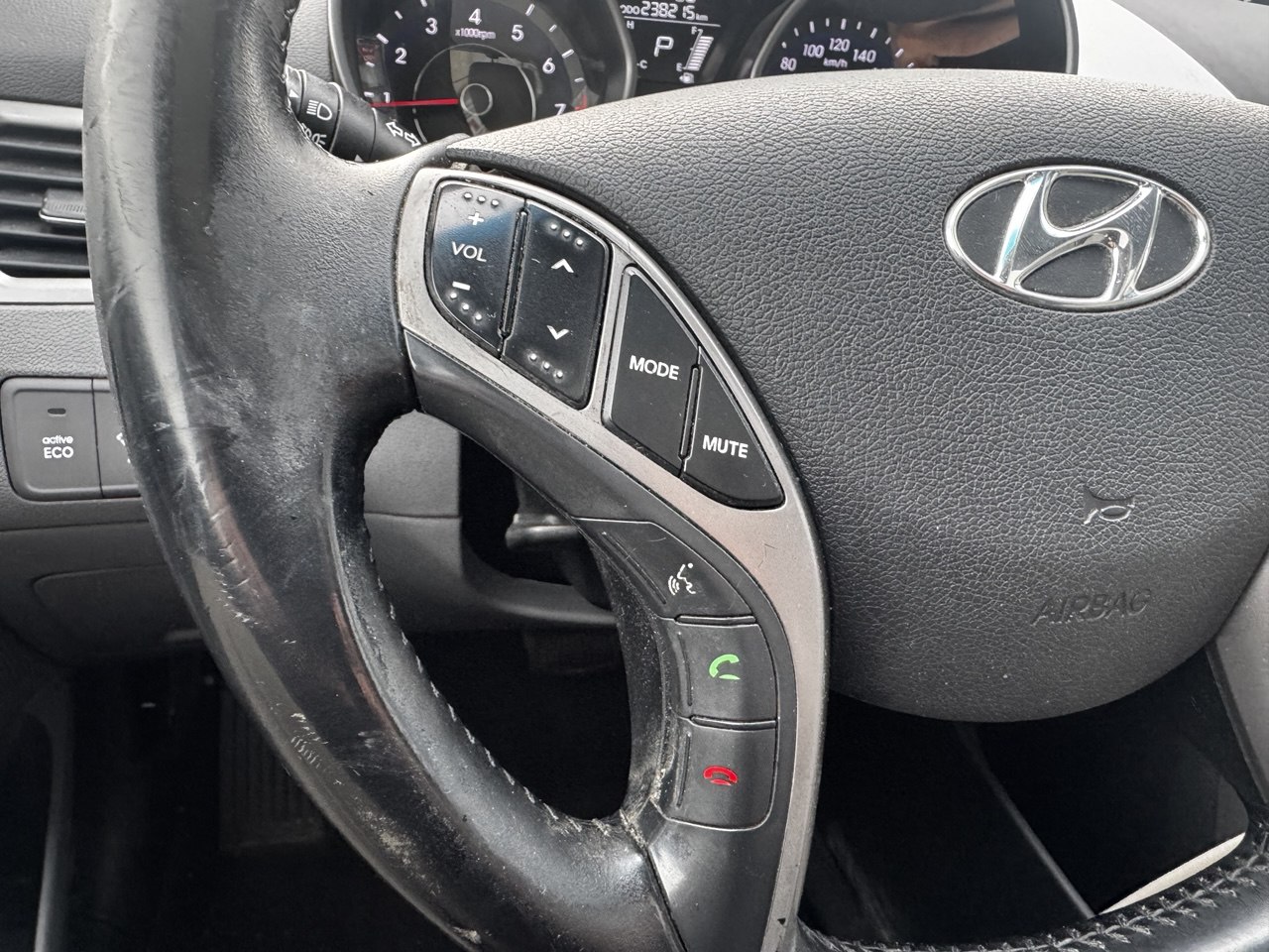 2013 Hyundai Elantra GLS**TOIT OUVRANT**SIEGES CHAUFFNATS**MAGS** Main Image