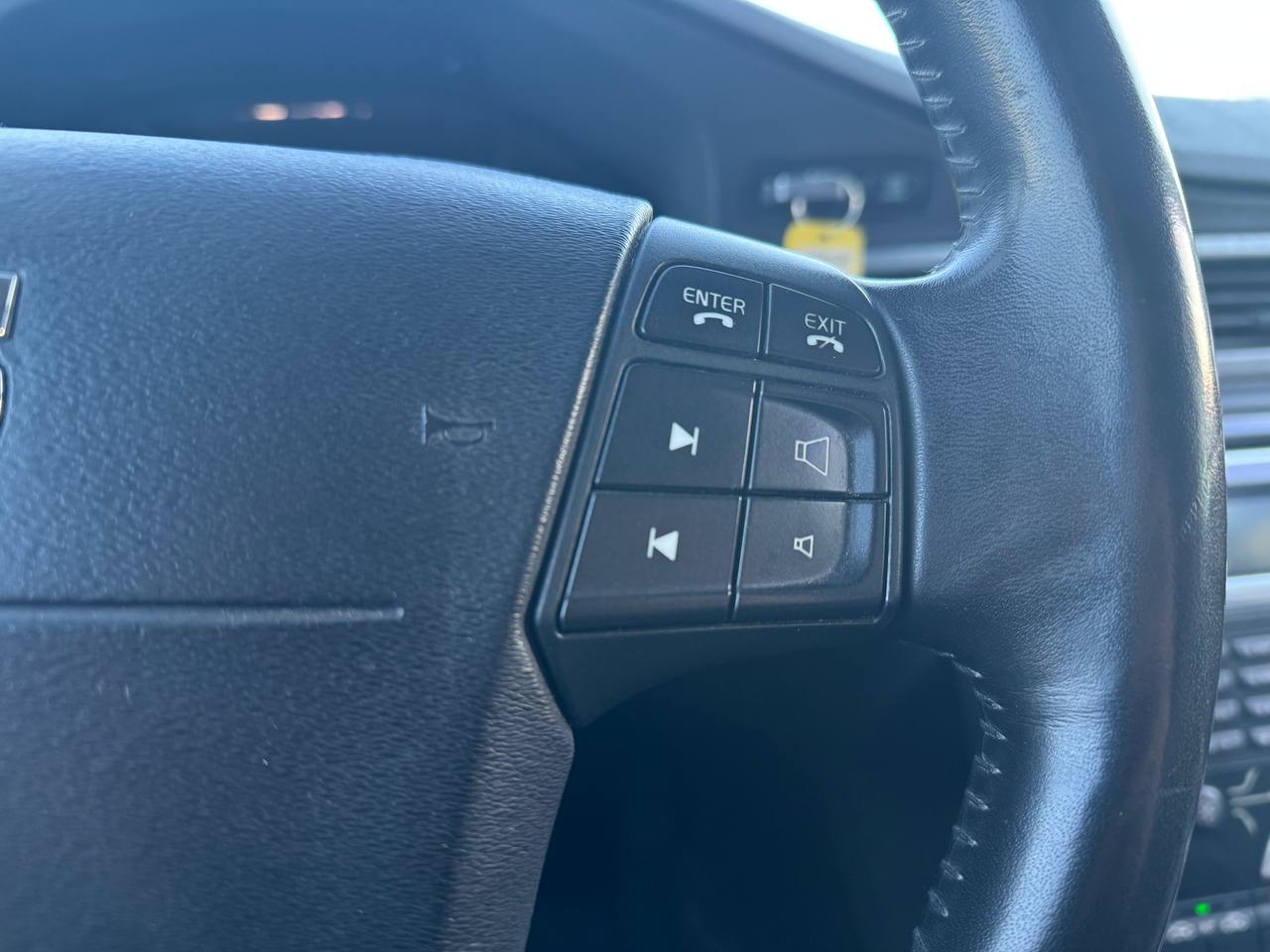 2009 Volvo XC70 3.2L**AWD**TOIT OUVRANT**SIEGES CHAUFFNATS**CUIR**PUSH TO STRAT** Image principale