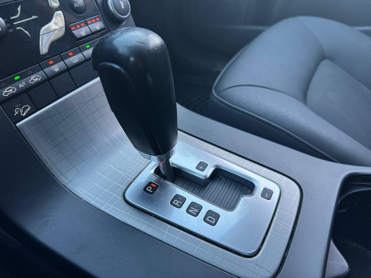 2009 Volvo XC70 3.2L**AWD**TOIT OUVRANT**SIEGES CHAUFFNATS**CUIR**PUSH TO STRAT** Image principale