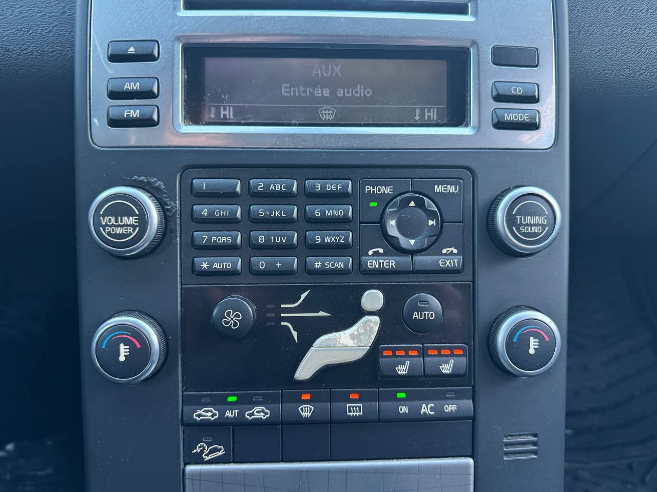 2009 Volvo XC70 3.2L**AWD**TOIT OUVRANT**SIEGES CHAUFFNATS**CUIR**PUSH TO STRAT** Image principale