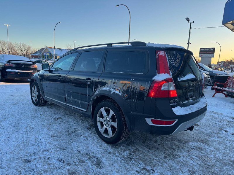 2009 Volvo XC70 3.2L**AWD**TOIT OUVRANT**SIEGES CHAUFFNATS**CUIR**PUSH TO STRAT** Image principale