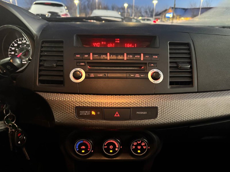 2013 Mitsubishi Lancer SE**10TH ANNIVERSARY EDITION**Un PropriÉtaire**TOIT OUVRANT**SIÈGES CHAUFFANTS** Main Image