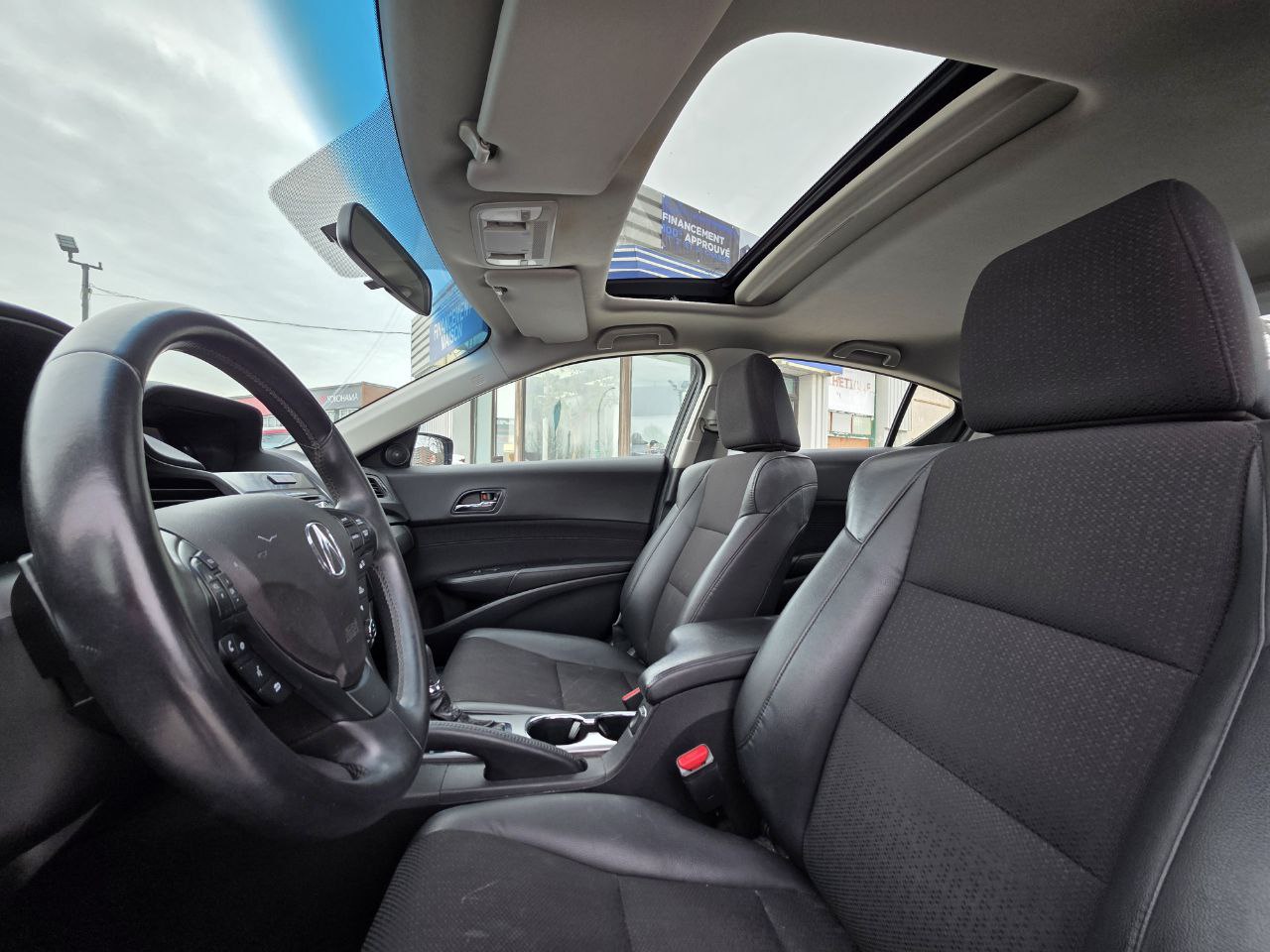 2015 Acura ILX Toit Ouvrant**CAMERA DE RECUL**SIEGES CHAUFFANTS**MAGS** Image principale