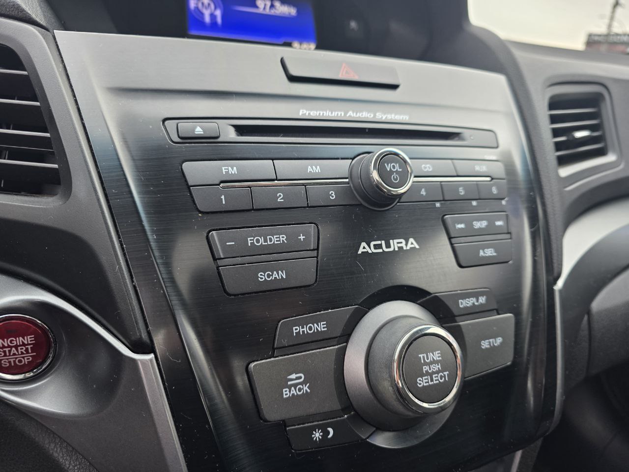 2015 Acura ILX Toit Ouvrant**CAMERA DE RECUL**SIEGES CHAUFFANTS**MAGS** Image principale