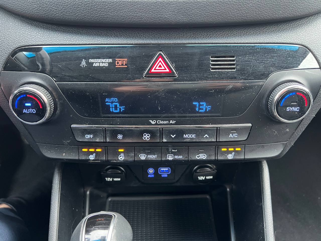 2017 Hyundai Tucson LIMITEE**JAMAIS ACCIDENTEE**CERTIFIEE SAAQ**AWD**TOIT OUVRANT PANORAMIQUE**SIEGES CHAUFFANTS AVANT ET ARRIÈRE**SIEGES EN CUIR**Alerte d’angle mort**VOLANT CHAUFFANT**Mags** Main Image