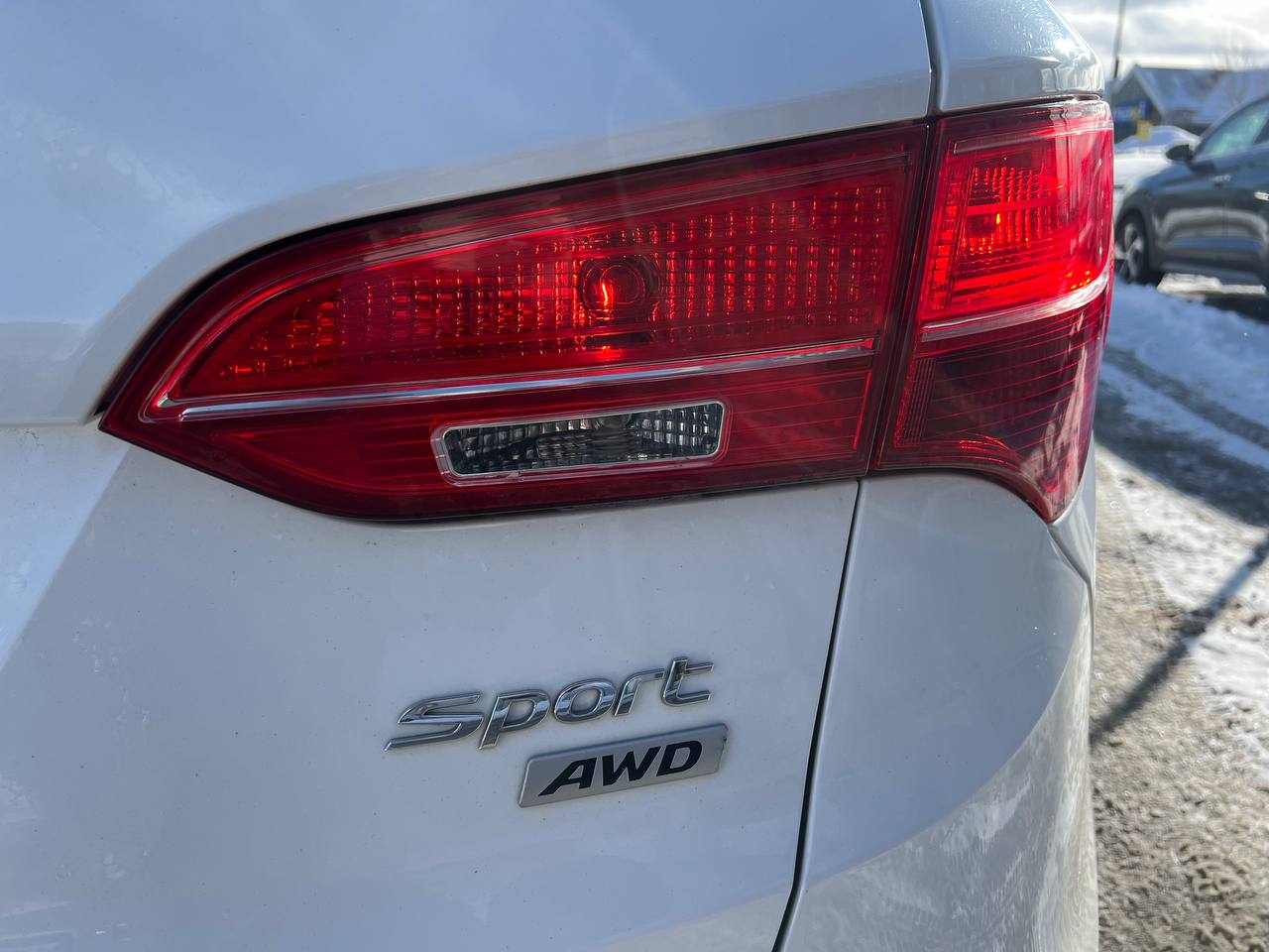 2015 Hyundai Santa Fe Sport Premium**AWD**Jamais Accidente**SIEGES CHAUFFNATS AVANT ET ARRIERE**VOLANT CHAUFFNATS**MAGS** Main Image