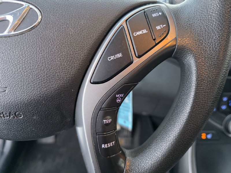 2014 Hyundai Elantra GL**SAAQ CERTIFIEE**SIEGES CHAUFFANTS** Image principale