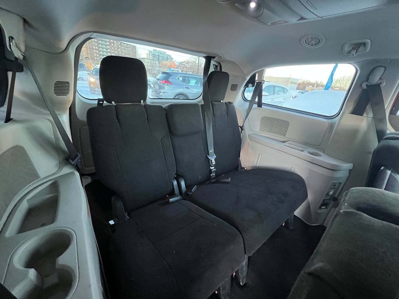 2014 Dodge Grand Caravan Crew**7 PASSAGERS**NAVI**CamÉra de Recul**SIEGES CHAUFFANTS**Volant Chauffant** Main Image