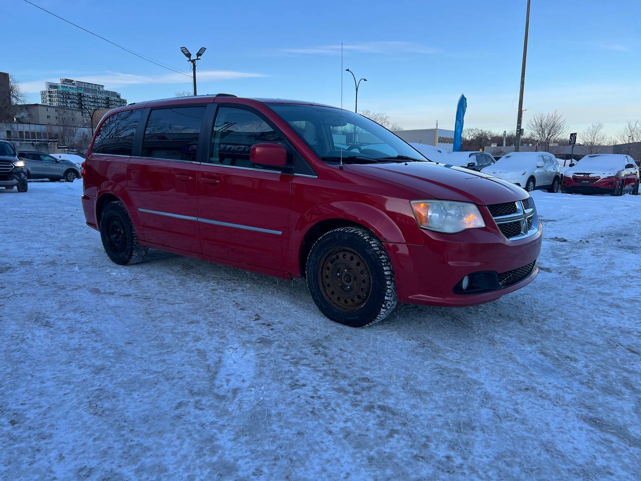 2014 Dodge Grand Caravan Crew**7 PASSAGERS**NAVI**CamÉra de Recul**SIEGES CHAUFFANTS**Volant Chauffant** Main Image